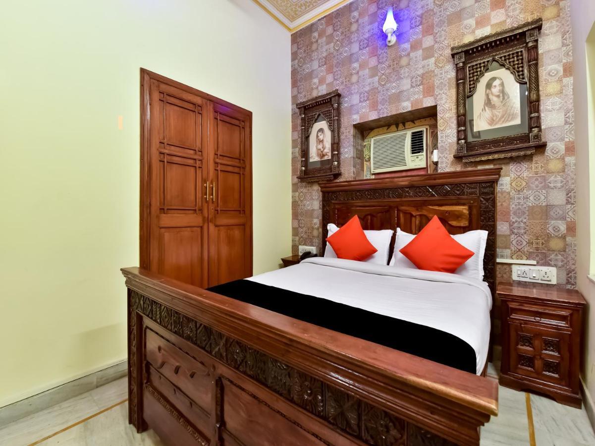 Capital O 73835 Hotel Frontier Royal & Banquet Tirath Екстер'єр фото
